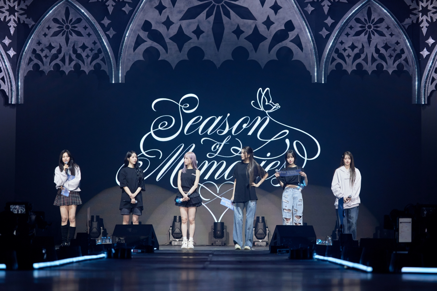 Girl group GFriend performs at its 10-year anniversary concert ″Season of Memories″ held at the Olympic Hall in southern Seoul from Jan. 17 to 19. [SOURCE MUSIC]