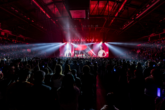 Girl group aespa performs at the accesso ShoWare Center in Seattle, Washington, on Jan. 28. [SM ENTERTAINMENT]