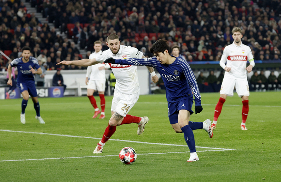 Paris Saint-Germain midfielder Lee Kang-in, center right, in action during the Champions League match against VfB Stuttgart at MHP Arena in Germany on Jan. 29. [REUTERS/YONHAP] 