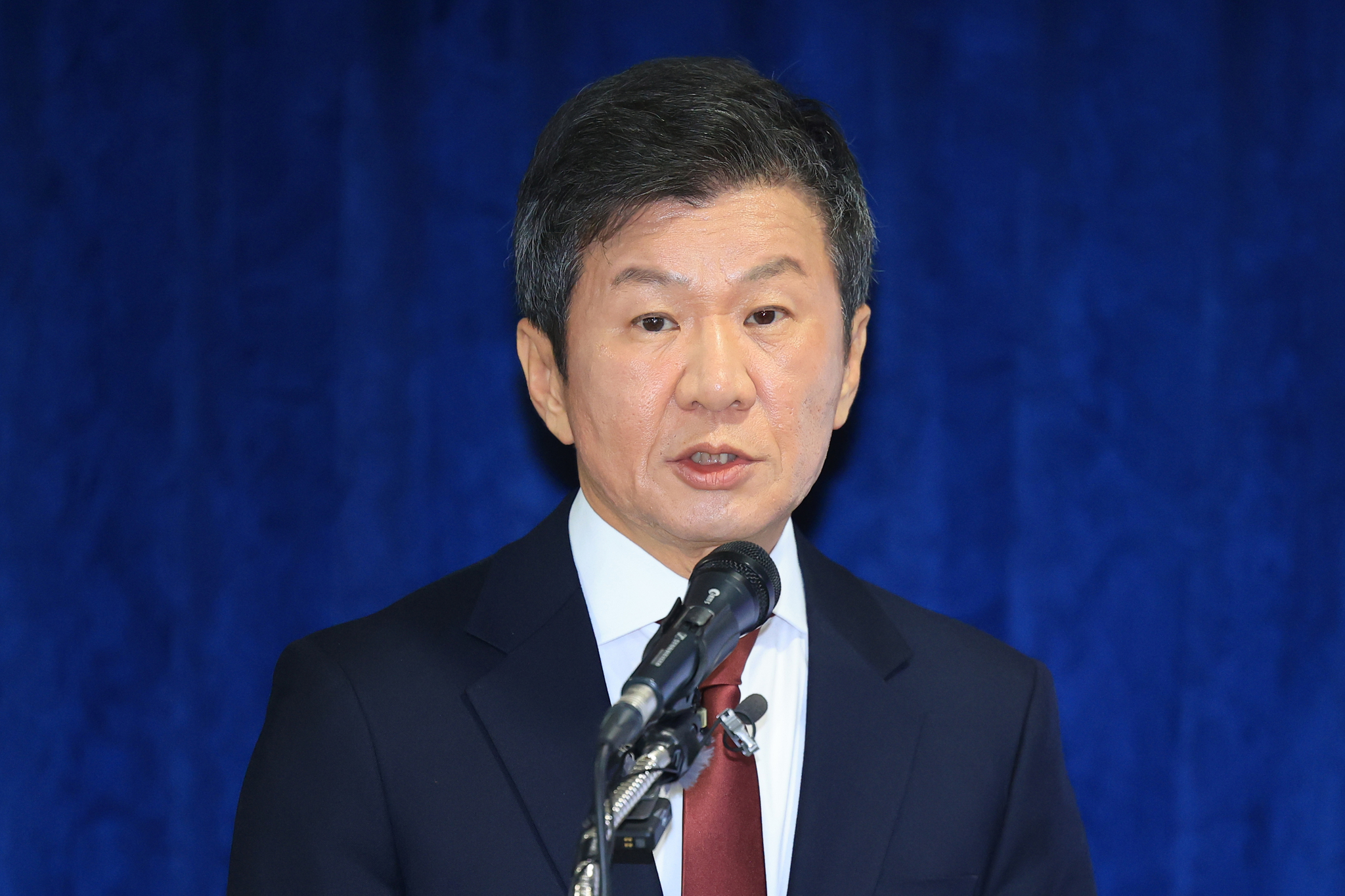 Chung Mong-gyu, a candidate in the election for KFA president, speaks during a press conference at the KFA House in Seoul on Dec. 26, 2024. [YONHAP]