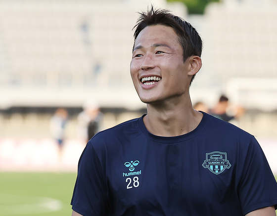 Son Jun-ho smiles before the K League 1 match between Suwon FC and Gwangju FC at Suwon Sports Complex in Suwon, Gyeonggi on June 25, 2024. [NEWS1] 