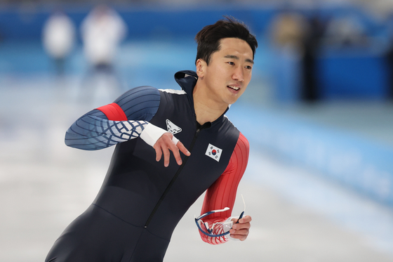 Kim Jun-ho smiles after winning the bronze medal in the men's 500m speed skating at the Asian Winter Games held in Harbin, China on Feb. 10. [NEWS1]