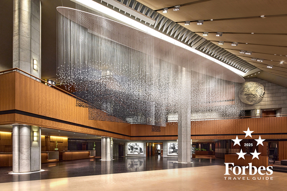 The Shilla Seoul in Jung District, central Seoul, has been given five stars, the highest ranking, by Forbes Travel Guide on Thursday [FORBES TRAVEL GUIDE]