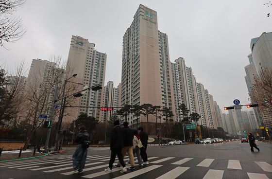 Apartment complexes in Jamsil, southern Seoul. [YONHAP]