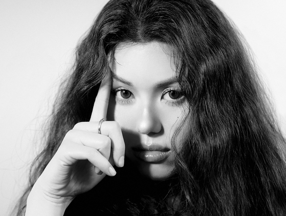 Singer-songwriter Olivia Marsh [MPLIFY]