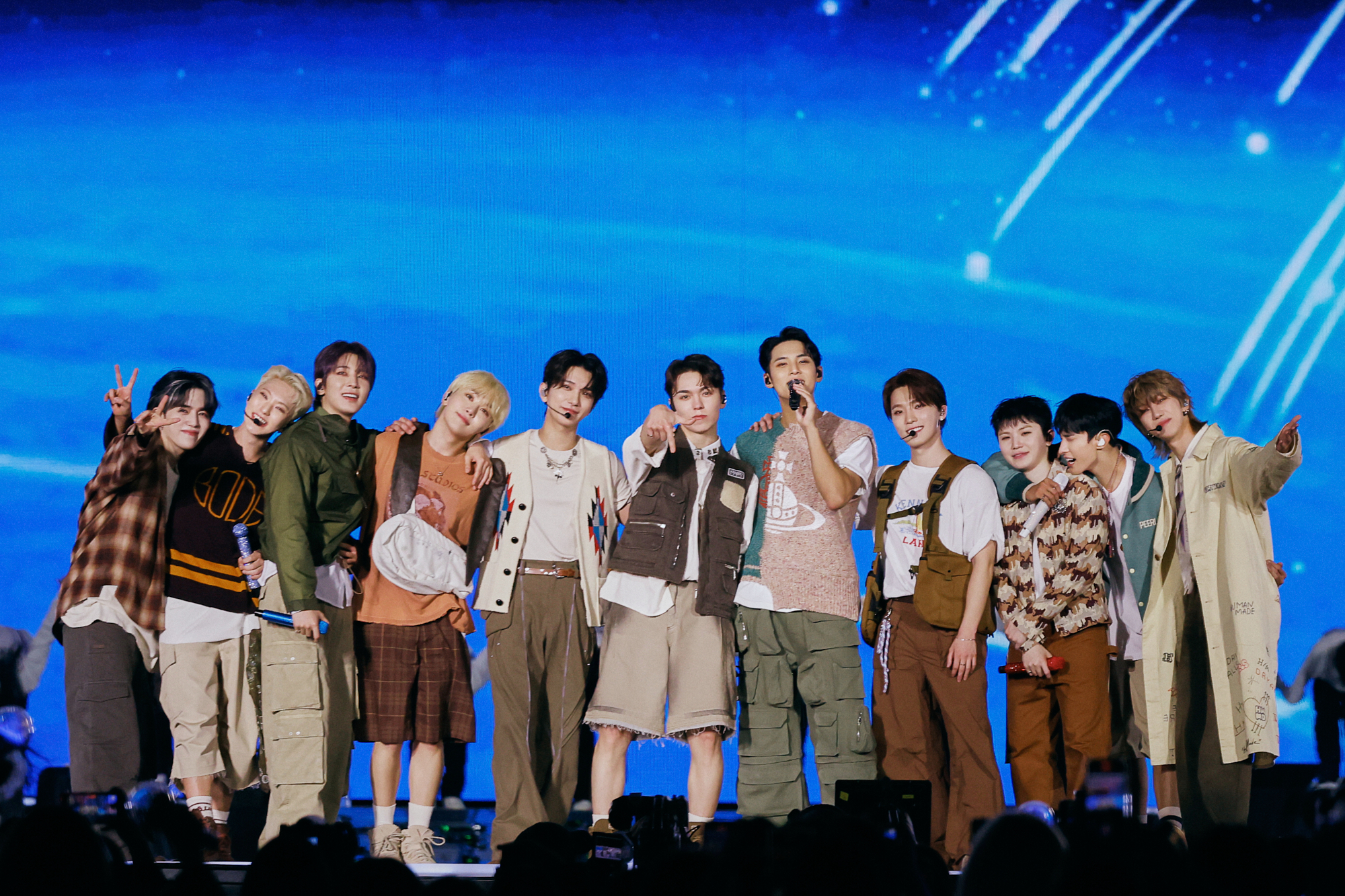 Seventeen performs at Goyang Stadium, Gyeonggi, for its ″Right Here″ world tour concert held on Oct. 13, last year. [PLEDIS ENTERTAINMENT]