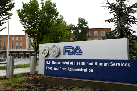 Signage is seen outside of the Food and Drug Administration headquarters in White Oak, Maryland, United States. [REUTERS/YONHAP]