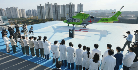 Bestian Hospital is the background for the scenes at the Hankuk National University Hospital's helipad in ″The Trauma Code: Heroes on Call.″ [NETFLIX]