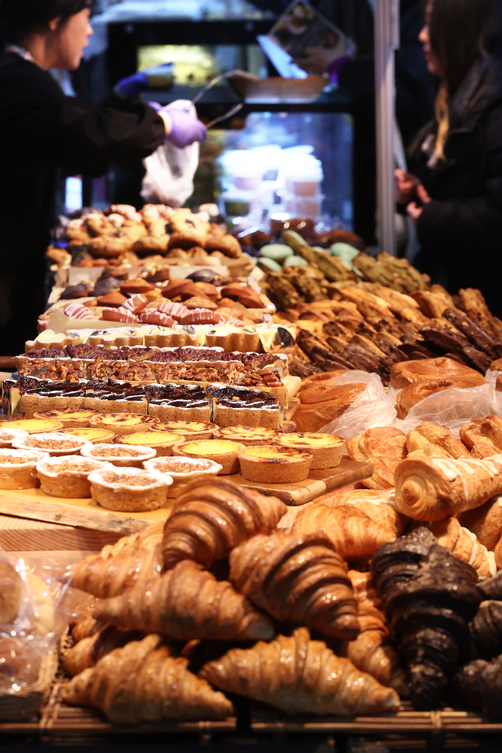 Baked goods are put on display during the 2025 Seoul Cafe & Bakery Fair at Seoul Trade Exhibition and Convention in Gangnam District, southern Seoul, on Feb. 19. [YONHAP]