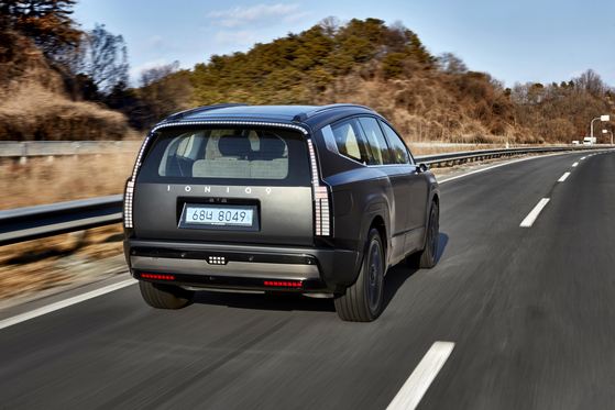 The rear of the Ioniq 9 [SARAH CHEA] 