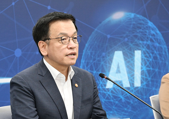 Acting President and Minister of Economy and Finance Choi Sang-mok speaks during a National Artificial Intelligence Committee meeting in Jung District, central Seoul, on Feb. 20. [MINISTRY OF ECONOMY AND FINANCE]