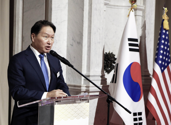 Korea Chamber of Commerce and Industry Chairman Chey Tae-won speaks at the Korea-US Business Night gala in Washington on Feb. 19. [KOREA CHAMBER OF COMMERCE AND INDUSTRY]
