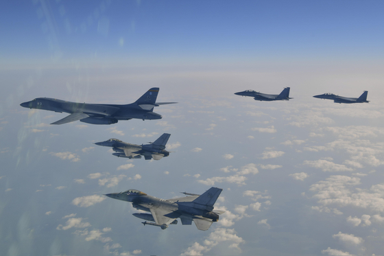 South Korea and the United States conduct joint air drills on Feb. 20. [MINISTRY OF NATIONAL DEFENSE]