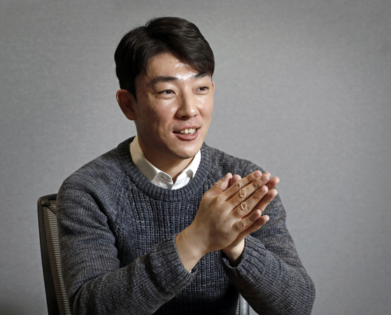 BNP Paribas South Korea Senior Economist Yoon Jee-ho speaks during an interview with the Korea JoongAng Daily on Feb. 11 at the bank's Korean headquarters in central Seoul. [PARK SANG-MOON]