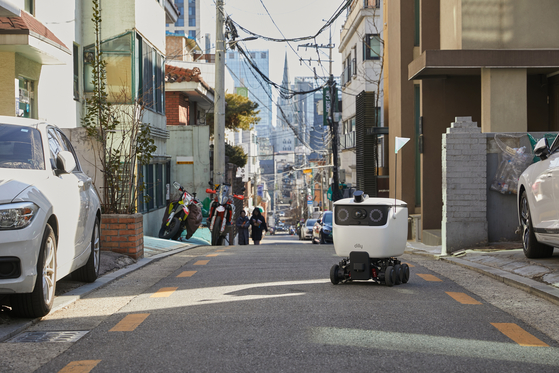 Woowa Brothers' delivery robot Dilly [WOOWA BROTHERS]