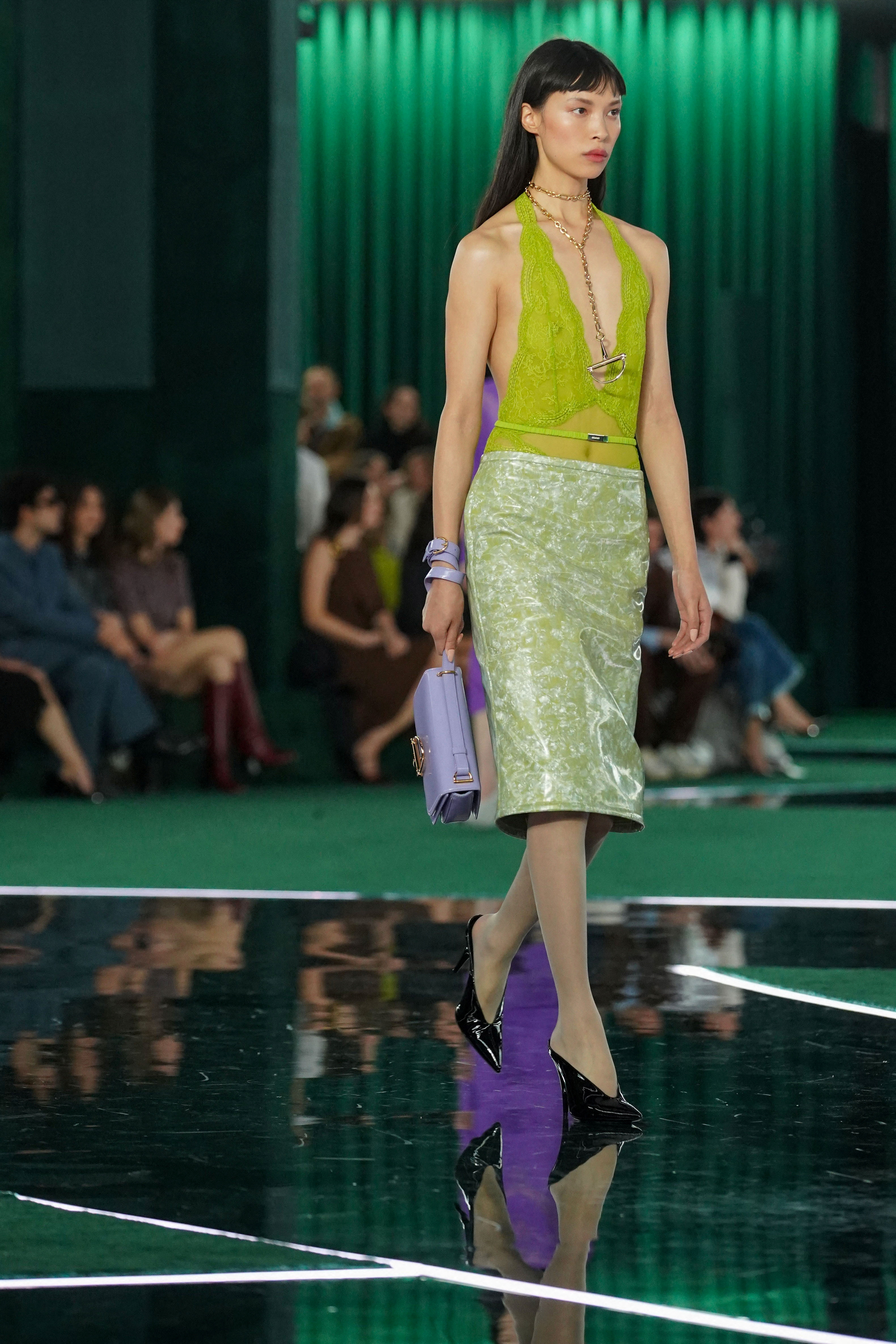 A model presents a creation by the Gucci Fall-Winter 2025/2026 collection during Fashion Week in Milan, Italy, on Feb. 25. [REUTERS/YONHAP] 