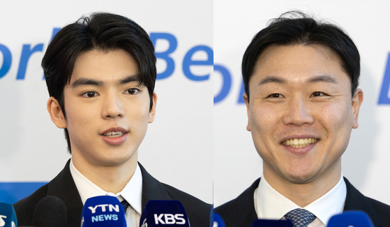 Figure skater Cha Jun-hwan, left, and bobsleigh medalist Won Yun-jong talk to the press as they challenge for the International Olympic Committee (IOC) Athletes' Commission at the Olympic Hall in Songpa-gu, Seoul on Wed. 26. [NEWS1]