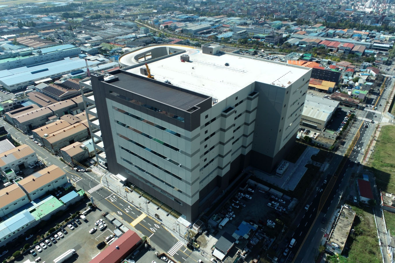 An aerial view of Coupang's new logistics center in Gimhae, South Gyeongsang [COUPANG]