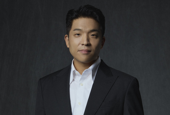 Chef Anh Sung-jae, also known as Sung Anh [NETFLIX]