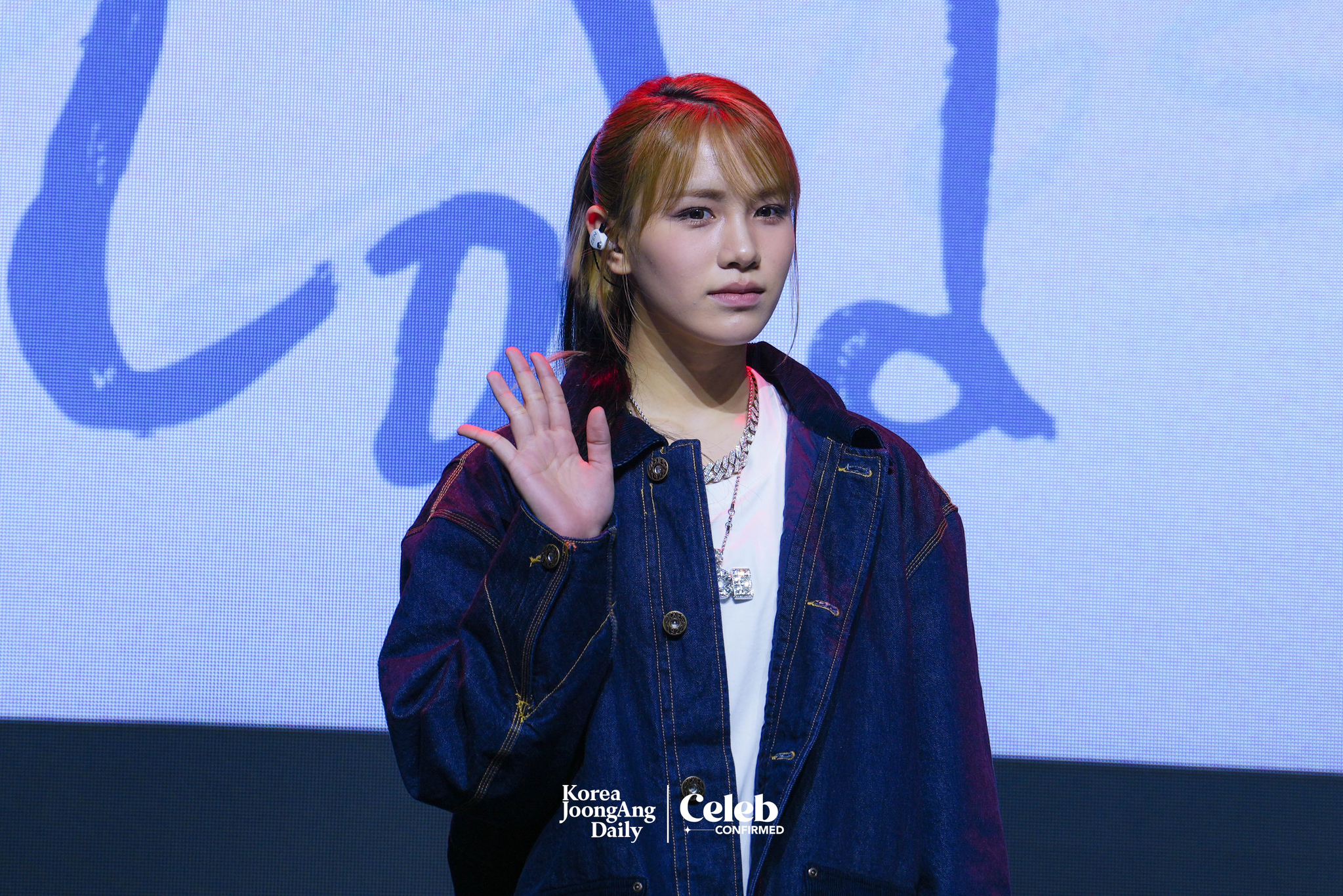 Young Posse's Doeun poses for photos during a showcase held on March 4 at Yes24 Wanderloch Hall in western Seoul for the release of its special album “Cold.” [DANIELA GONZALEZ PEREZ]