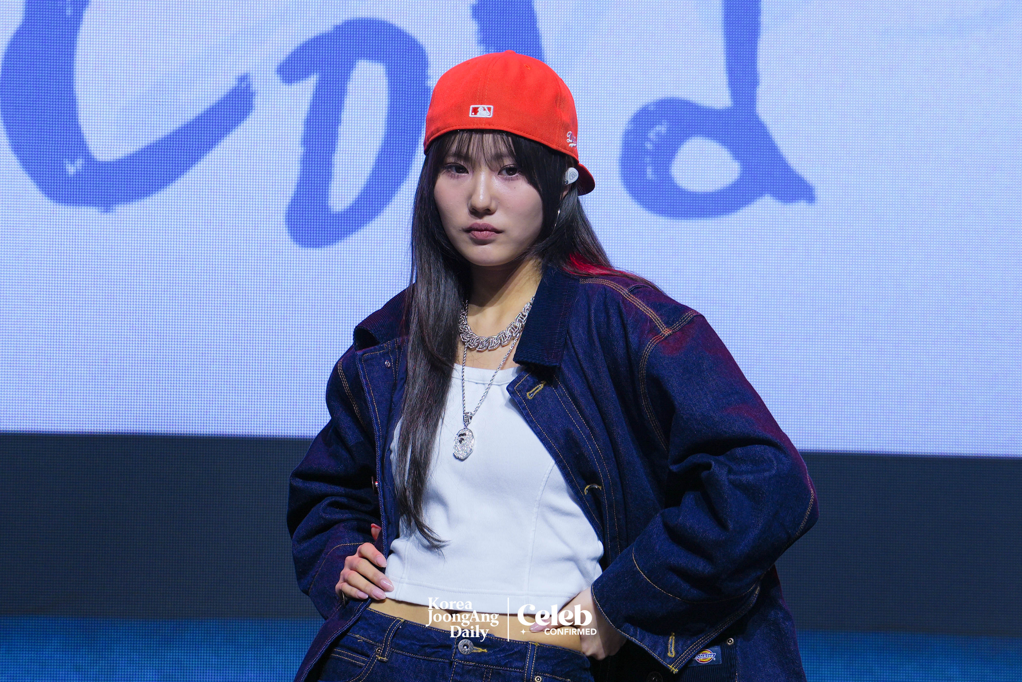Young Posse's Jieun poses for photos during a showcase held on March 4 at Yes24 Wanderloch Hall in western Seoul for the release of its special album “Cold.” [DANIELA GONZALEZ PEREZ]