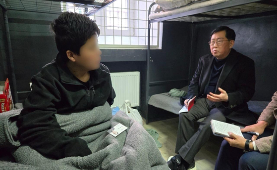 Rep. Yu Yong-weon of the People Power Party interviews a captured North Korean soldier during his four-day visit to Ukraine from Feb. 23 to 26. [REP. YU YONG-WEON]