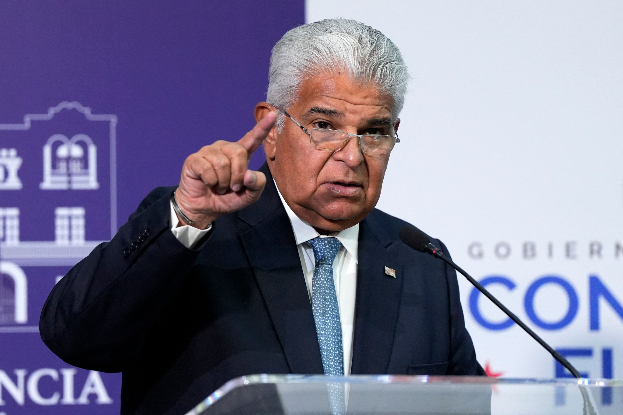 Panama's President Jose Raul Mulino speaks during a press conference after a meeting with U.S. Secretary of State Marco Rubio at the presidential palace in Panama City on Feb 2. [AFP/YONHAP]