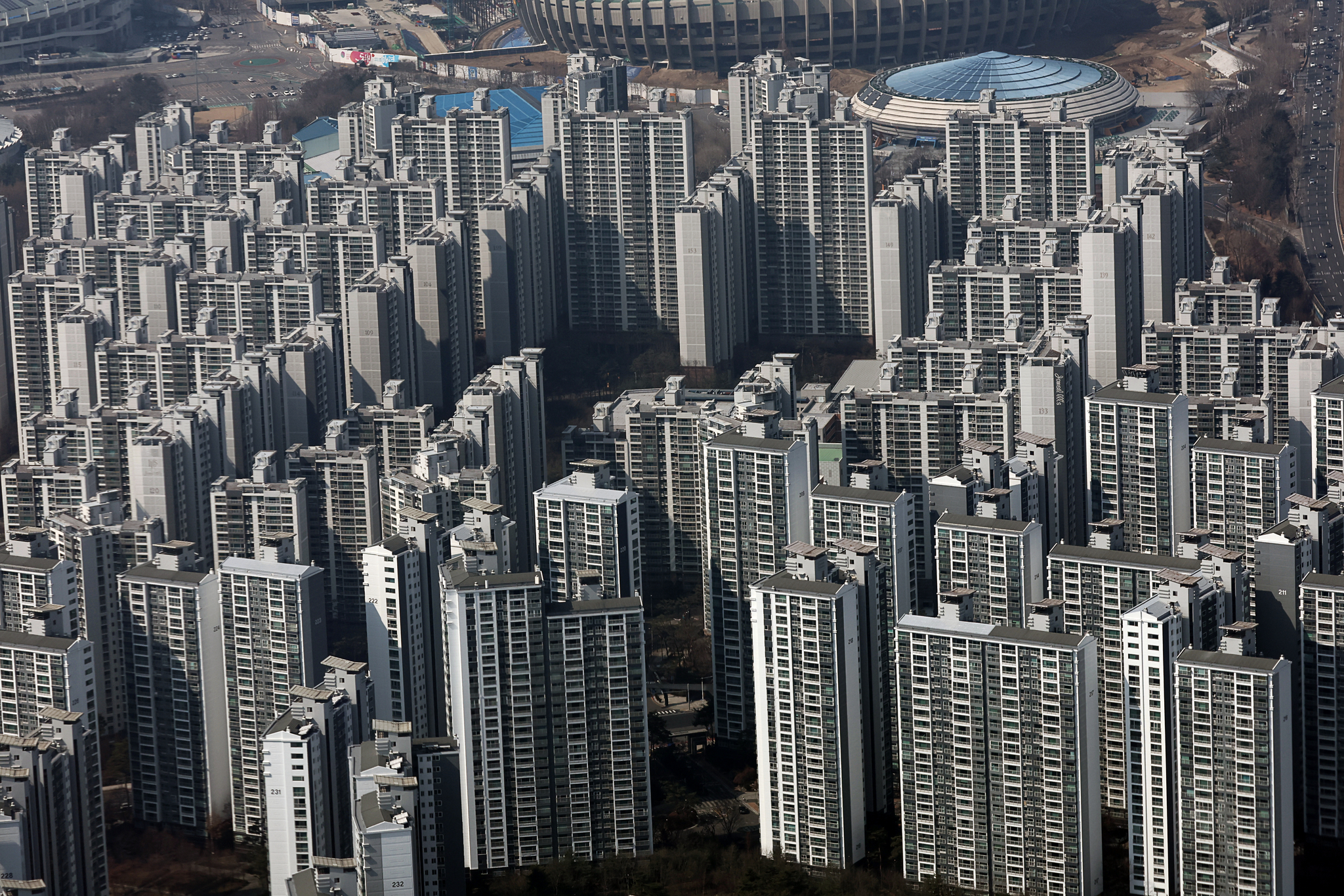 This March 9 photo shows an apartment complex in southern Seoul. 
