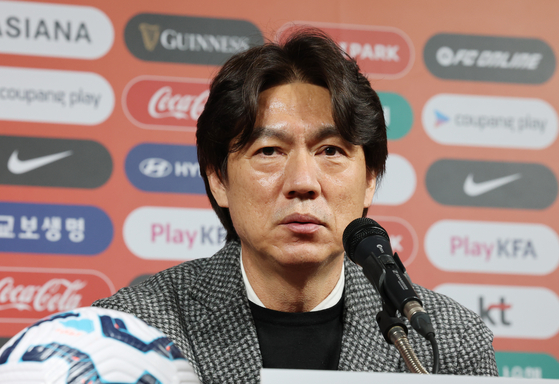 Korea national football team manager Hong Myung-bo announces his national team roster at KFA House in Seoul on March 10. [NEWS1]