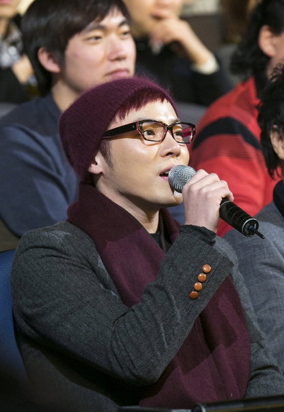 Singer Choi Whee-sung in 2014 [JTBC]