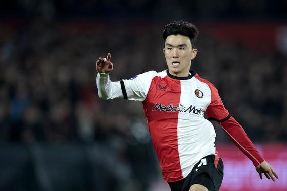 Feyenoord midfielder Hwang In-beom in action during an Eredivisie match against AZ Alkmaar in Rotterdam, Netherlands on Nov. 2, 2024. [EPA/YONHAP] 