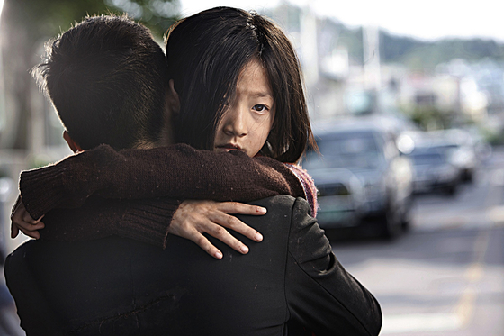 10 year-old Kim Sae-ron in the film ″The Man from Nowhere″ (2010) [JOONGANG ILBO]