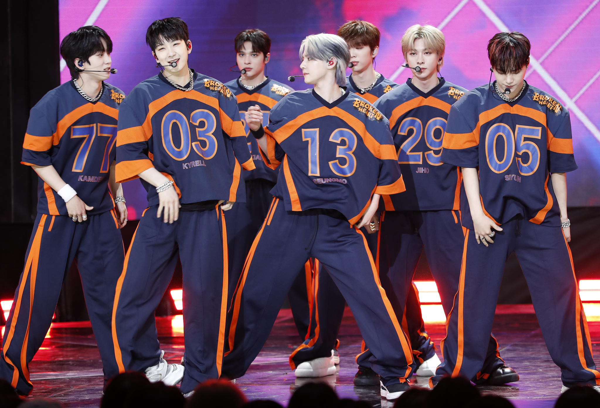 Boy band Ampers&One [NEWS1]