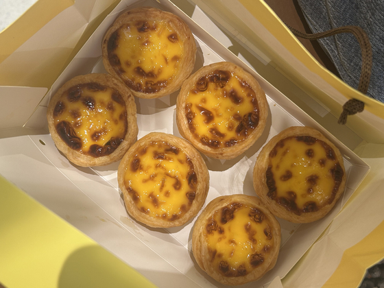 Egg tarts from Lord Stow’s Bakery in Macau [SHIN MIN-HEE]