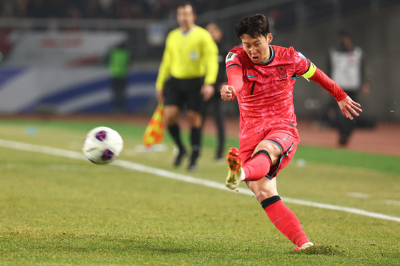 Korea's Son Heung-min in action during a 2026 World Cup qualifer againt Oman at Goyang Stadium in Goyang, Gyeonggi on March 20. [YONHAP] 