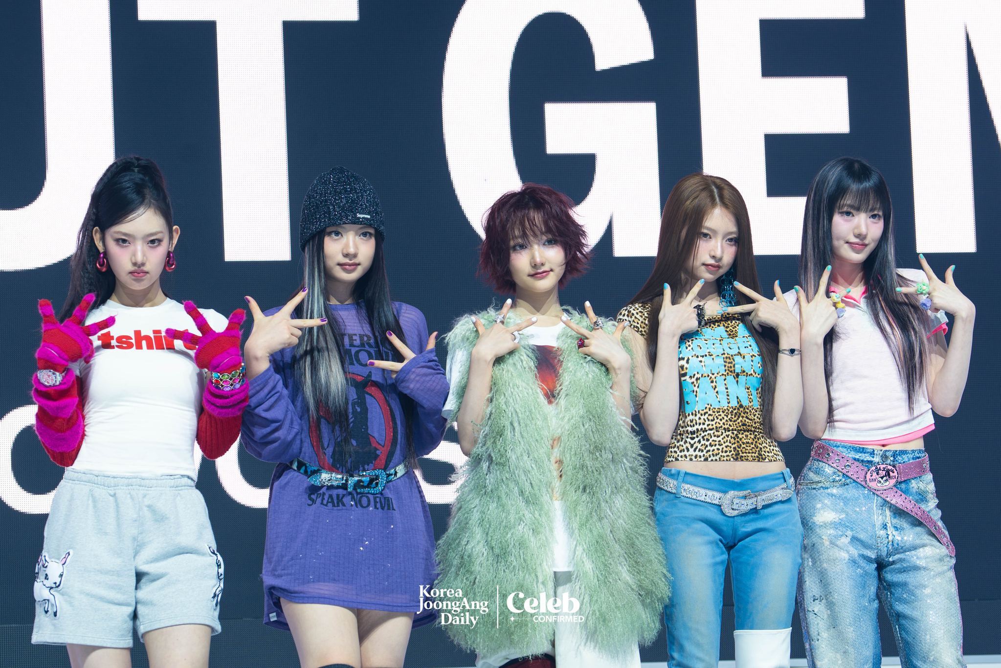 Girl group KiiiKiii poses for photos during a showcase held on March 24 at the Blue Square in central Seoul, for the release of its first EP “Uncut Gem.” [DANIELA GONZALEZ PEREZ]