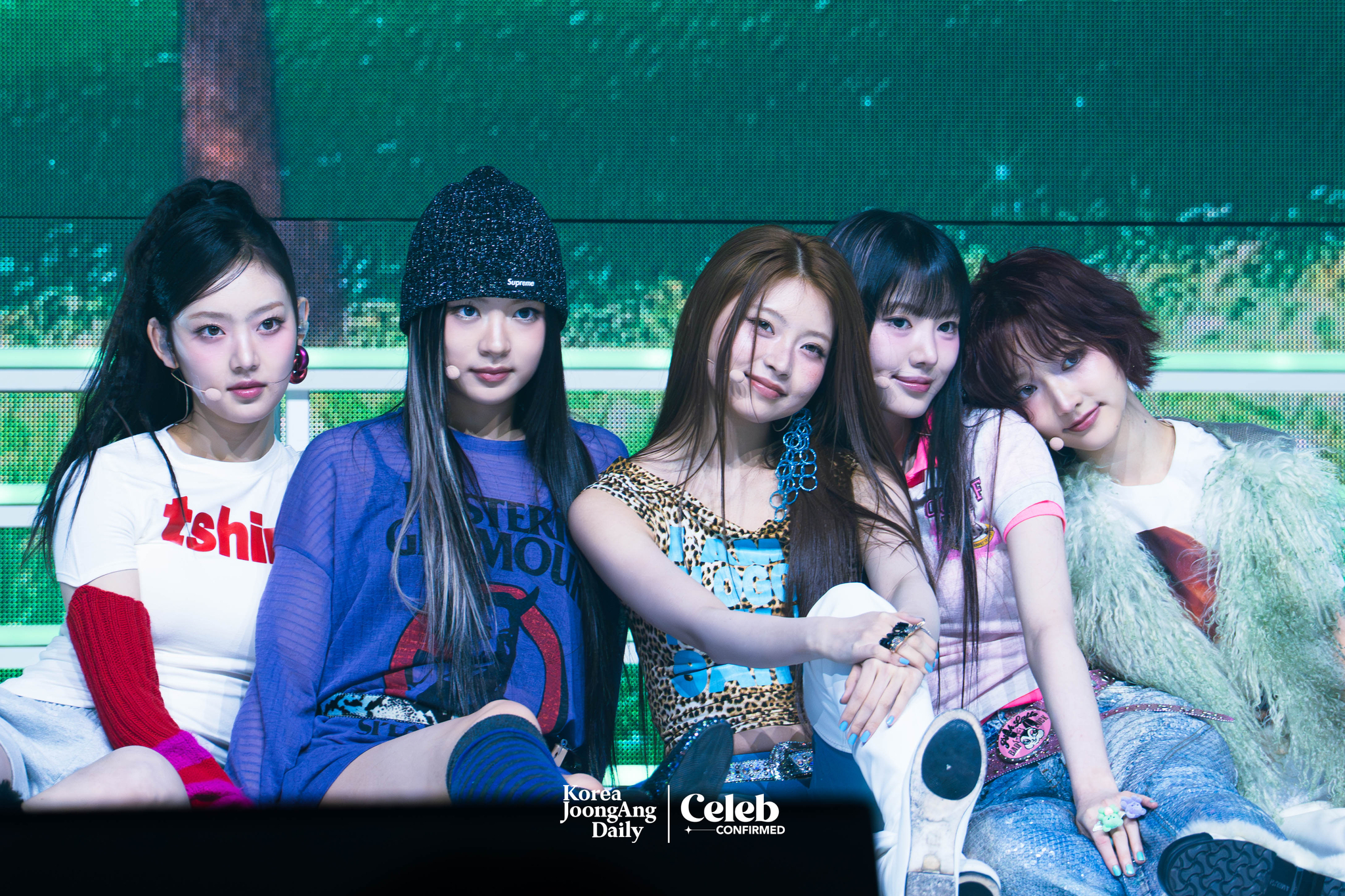 Girl group KiiiKiii performs lead track “I Do Me” during a showcase held on March 24 at the Blue Square in central Seoul. [DANIELA GONZALEZ PEREZ]