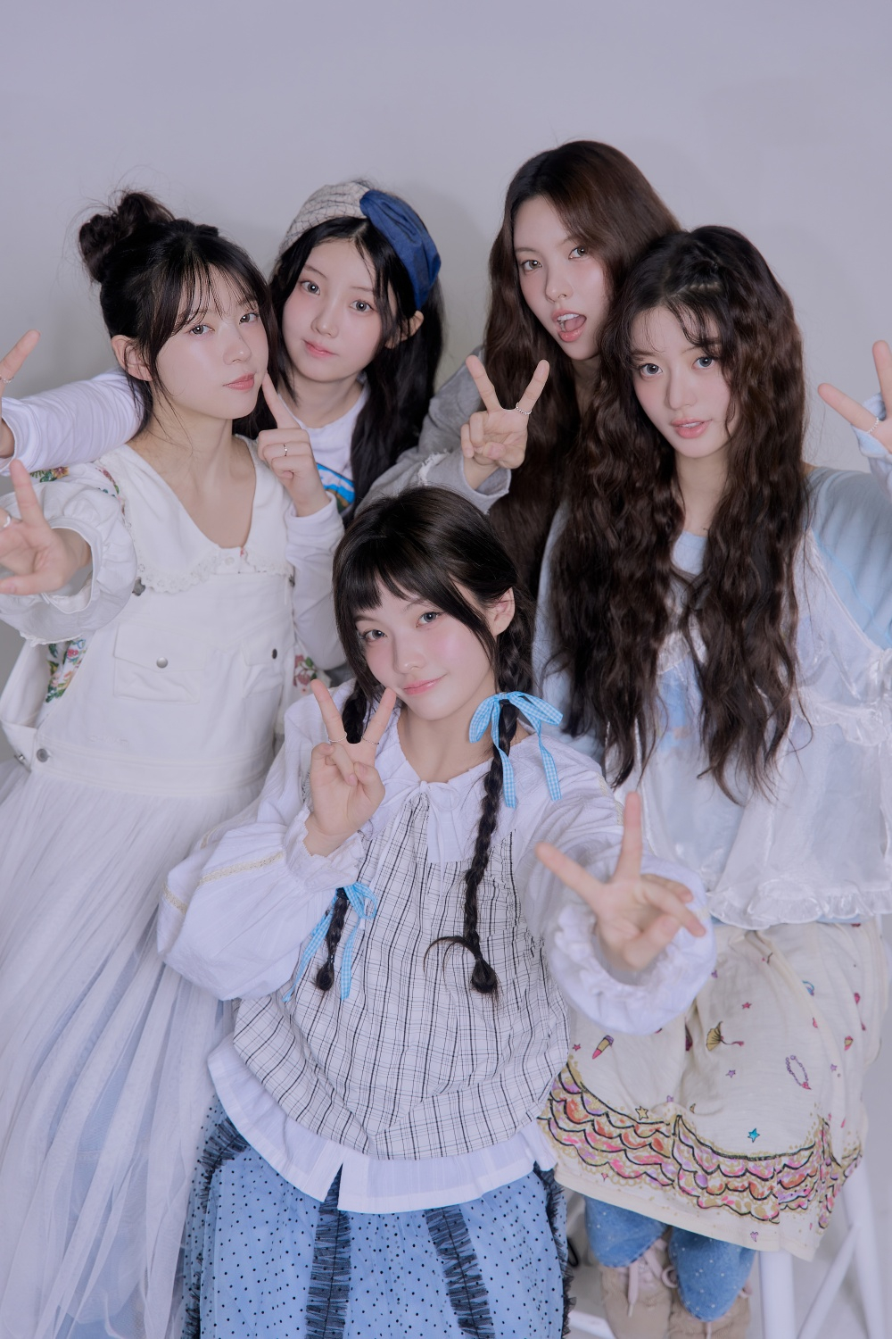 Girl group ILLIT [BELIFT LAB]