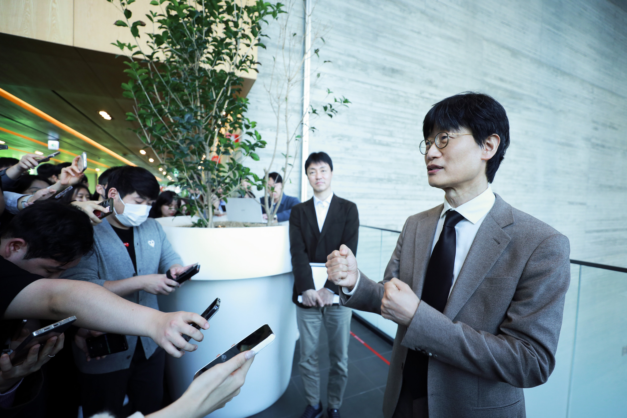 Naver's founder Lee Hae-jin speaks to reporters on the sidelines of the annual general shareholder meeting held in Seongnam, Gyeonggi, on March 26. [NAVER]