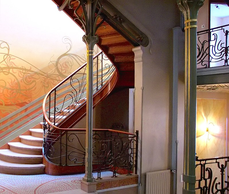 Interior of the Hôtel Tassel, a townhouse for the Tassel family, is the first architectural embodiment of the Art Nouveau aesthetic. [KIM BONG-RYEOL]