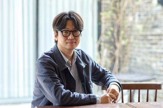 Translator Hwang Seok-hee [SEENSEE COMPANY]