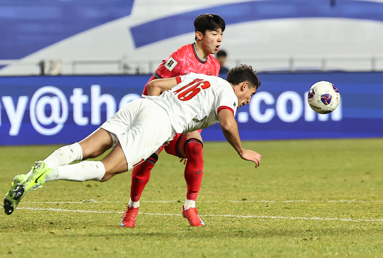 Yang Min-hyeok makes his debut for Korea during a World Cup qualifier against Jordan at Suwon World Cup Stadium in Suwon, Gyeonggi on March 25. [NEWS1]