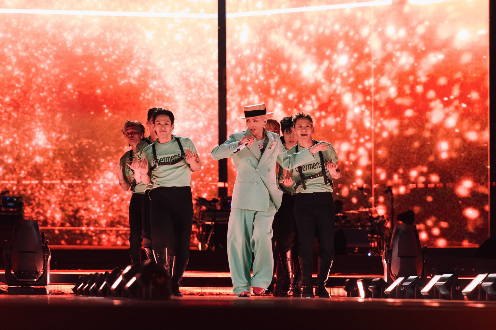 Singer G-Dragon performs during the domestic leg of his “Ubermensch” world tour, which took place on March 29 and 30 at Goyang Stadium in Goyang, Gyeonggi. [GALAXY CORPORATION]