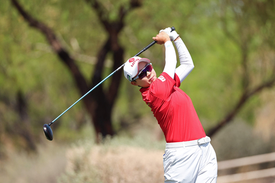 Kim Hyo-joo hits a shot during the final round of the Ford Championship in Phoenix, Arizona on March 30. [AFP/YONHAP] 