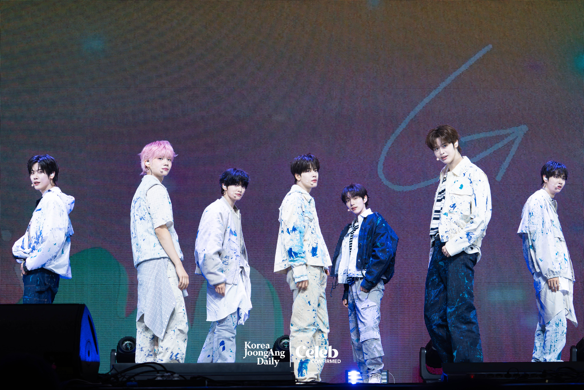 Boy band Close Your Eyes performs B-side track “Upside Down” during a showcase held at the Yes24 Live Hall in eastern Seoul on April 2 for the release of the first EP “Eternalt.” [DANIELA GONZALEZ PEREZ]