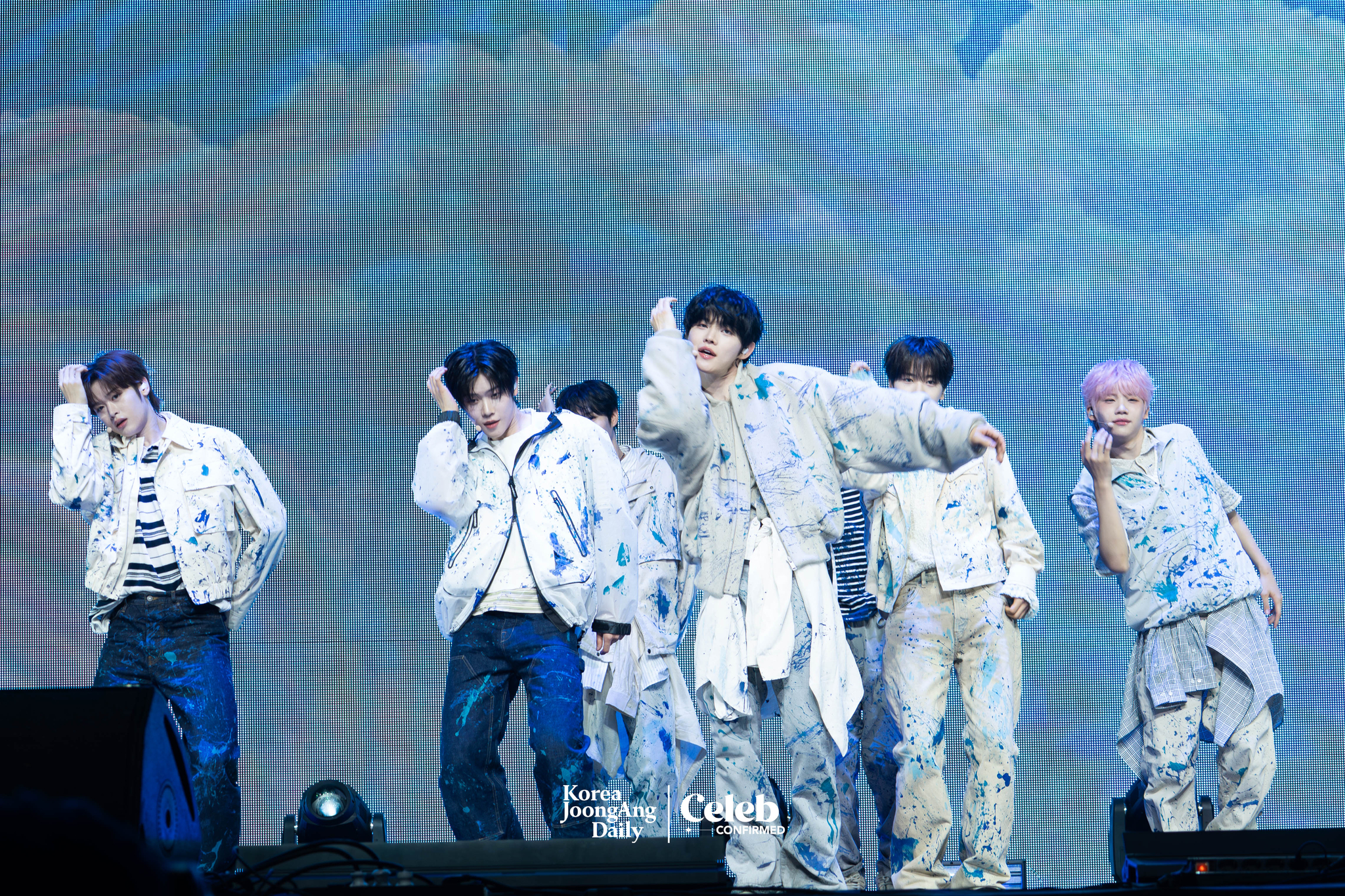 Boy band Close Your Eyes performs the lead track “All My Poetry” during a showcase held at the Yes24 Live Hall in eastern Seoul on April 2 for the release of the first EP “Eternalt.” [DANIELA GONZALEZ PEREZ]