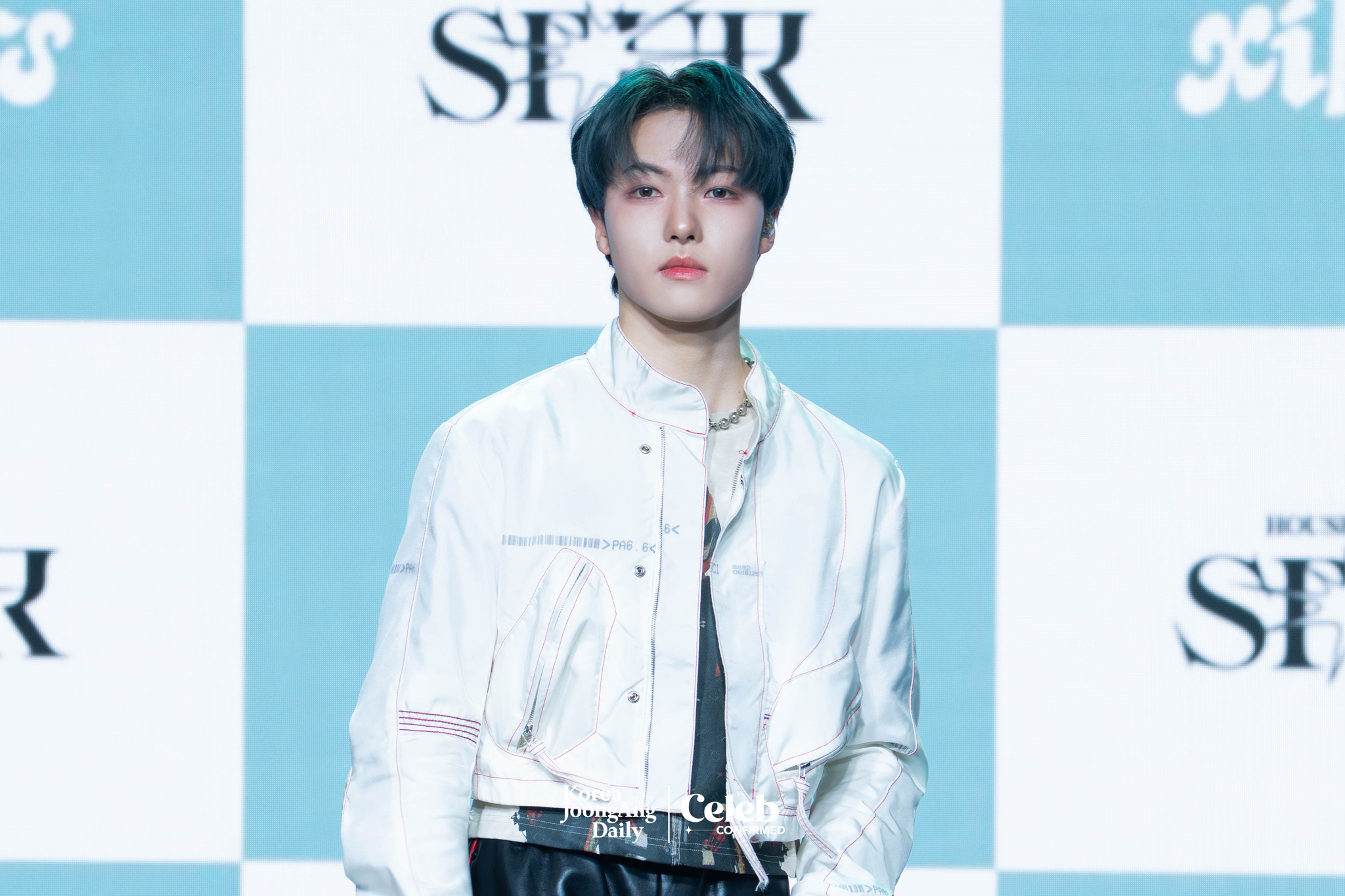 Xikers’ Junghoon poses for photos during a showcase held on April 3 at the Ilchi Art Hall in Gangnam District, southern Seoul for the release of the fifth EP, ″House of Tricky: Spur.” [DANIELA GONZALEZ PEREZ]