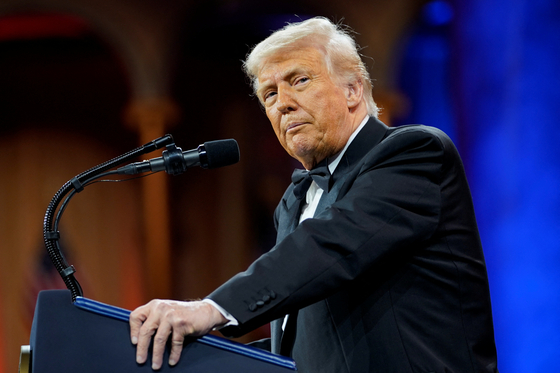 U.S. President Donald Trump attends the National Republican Congressional Committee dinner at the National Building Museum in Washington D.C. on April 8. [REUTERS/YONHAP]