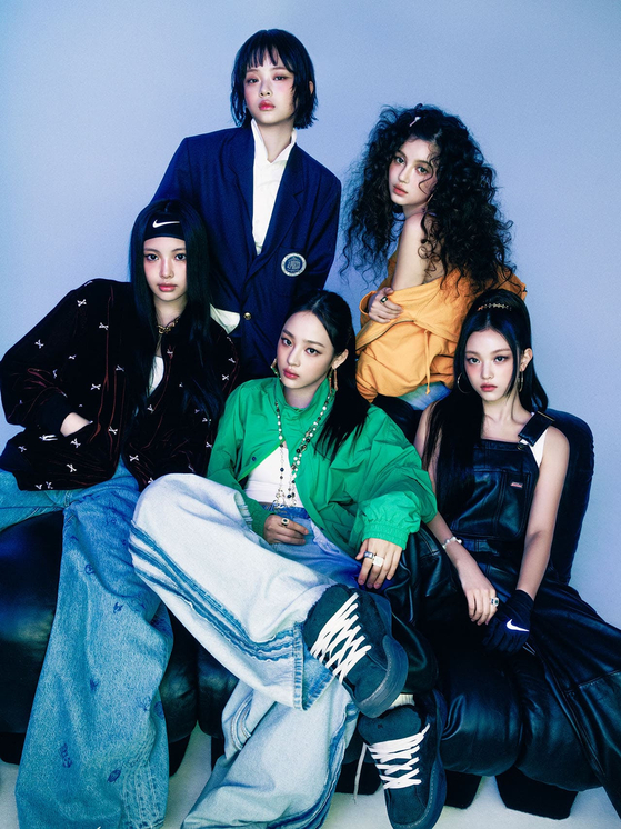 Girl group NewJeans [ADOR]