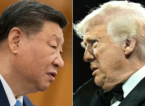 This combination of pictures shows Chinese President Xi Jinping in Beijing on Feb. 6 and U.S. President Donald Trump in Washington on April 8. China announced Wednesday massive retaliatory tariffs on U.S. goods, sharply escalating a trade war started by Trump and fueling fresh panic in global markets. [AFP/YONHAP]